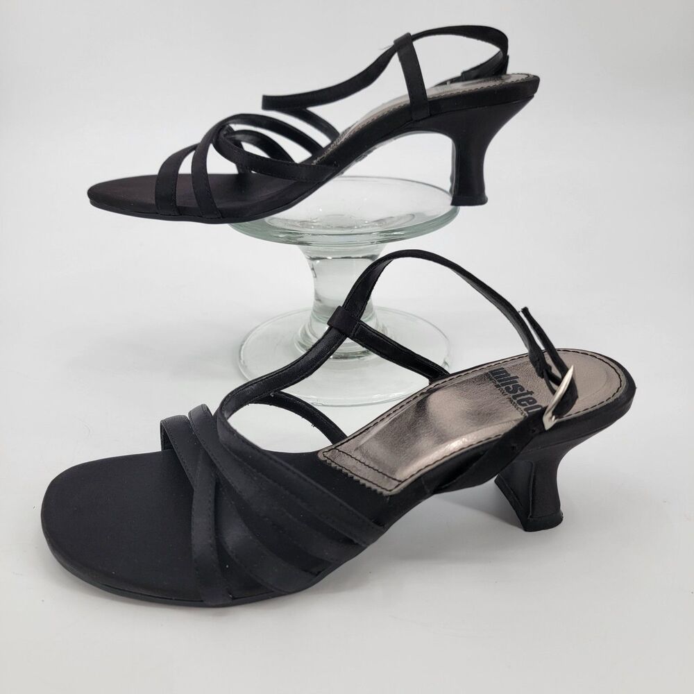 Kenneth Cole Unlisted Womens Sz 5.5 Black Strappy Low Heel Dressy Sandals  EUC